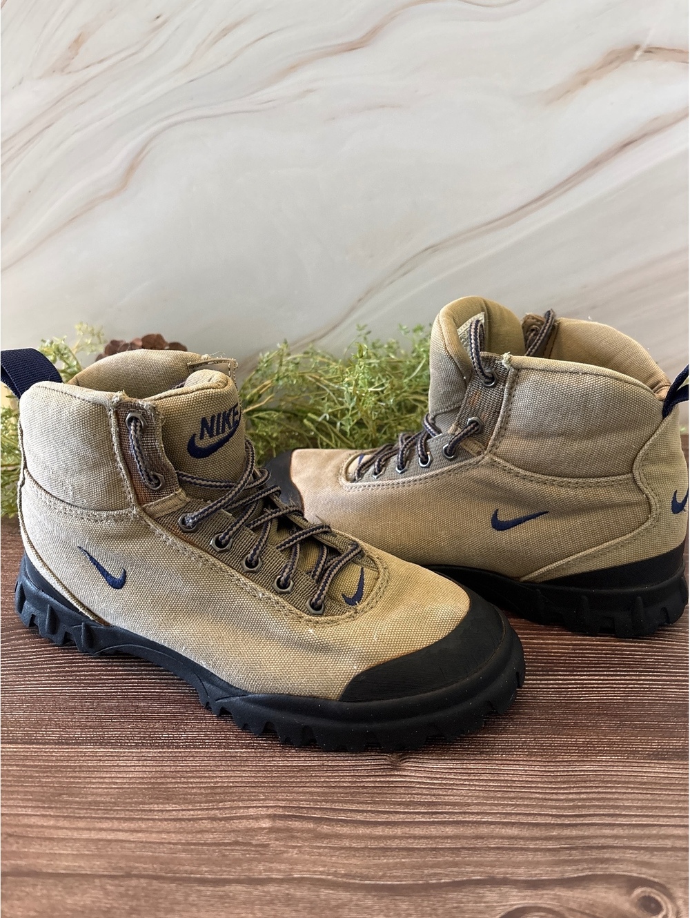 Nike Hiking Boots, Women’s 7